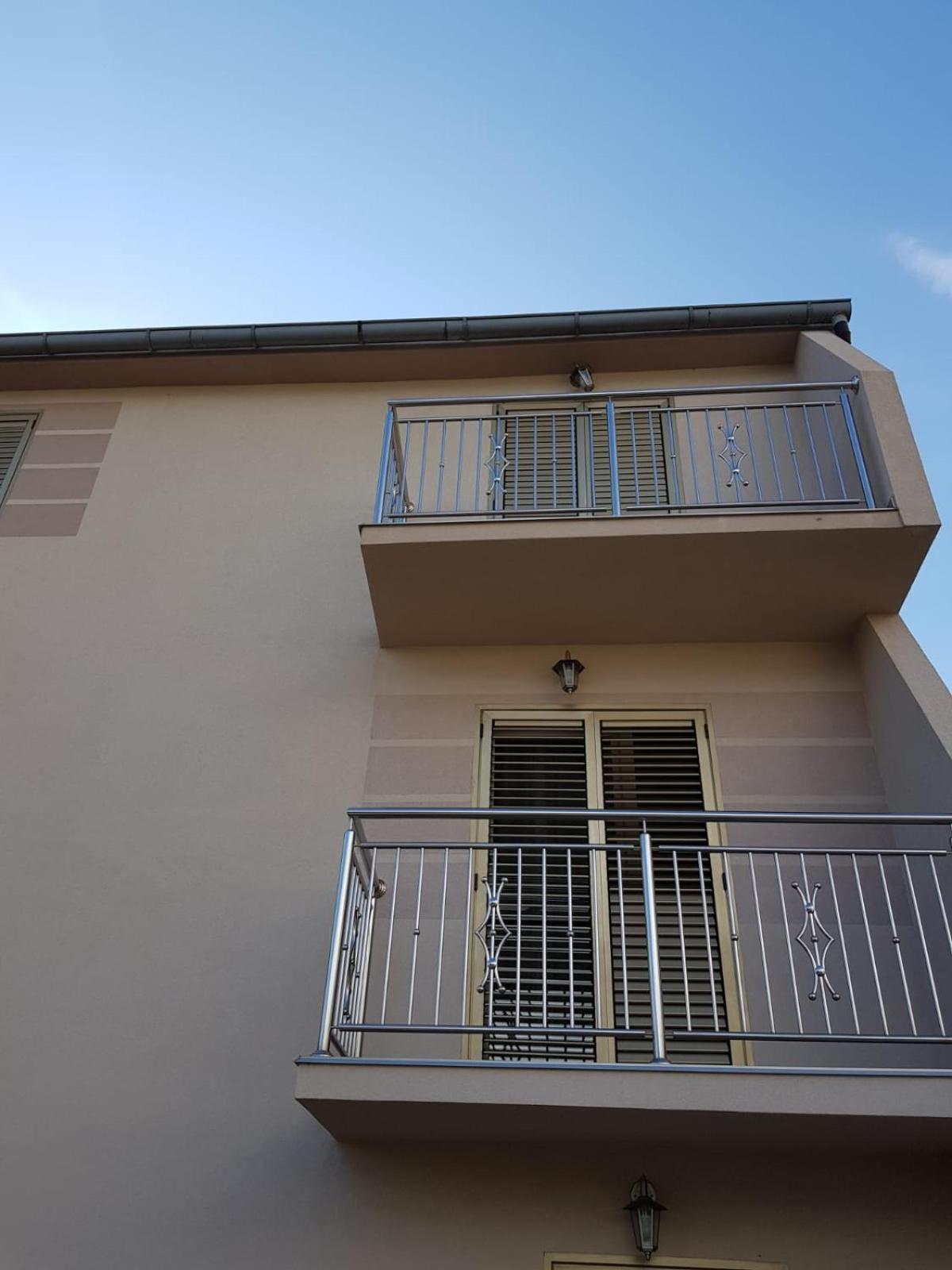 Lantana Ex Americana Apartment Karlobag