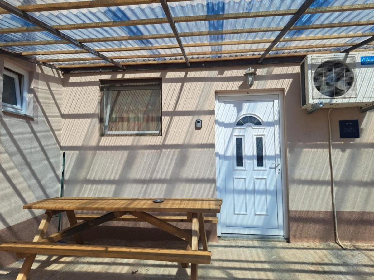 Apartment Lantana Ex Americana Karlobag
