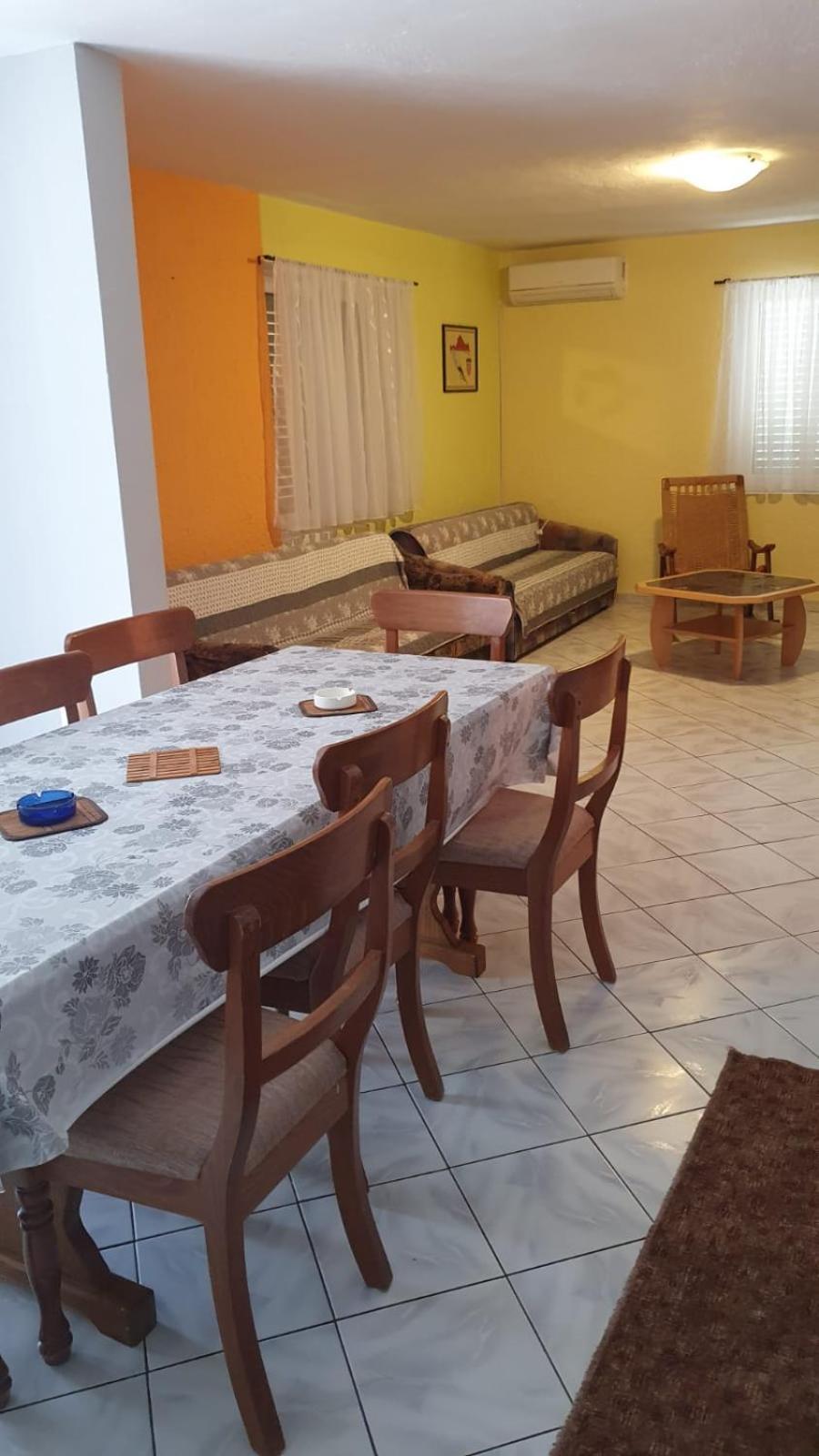 Lantana Ex Americana Apartment Karlobag