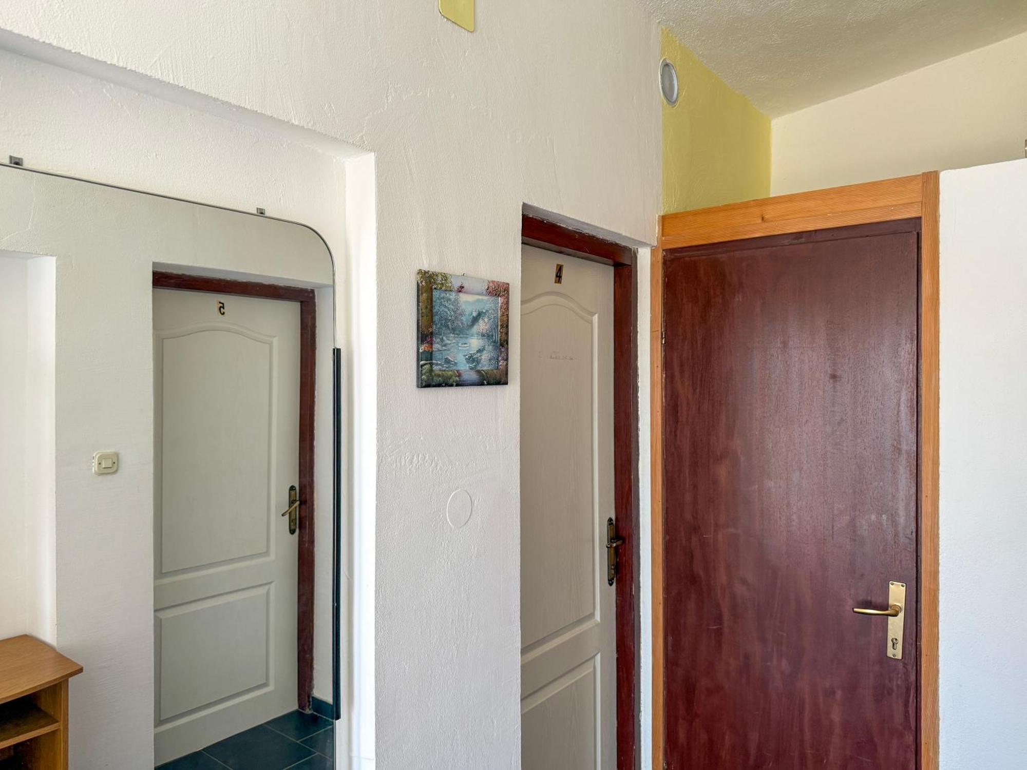 Lantana Ex Americana Apartment Karlobag