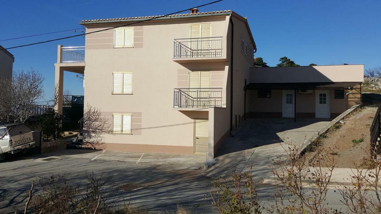 Lantana Ex Americana Apartment Karlobag